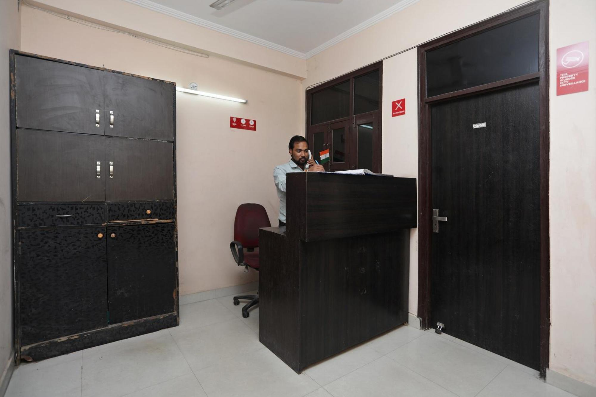 Hotel O Rn 32 Indirapuram Exterior foto